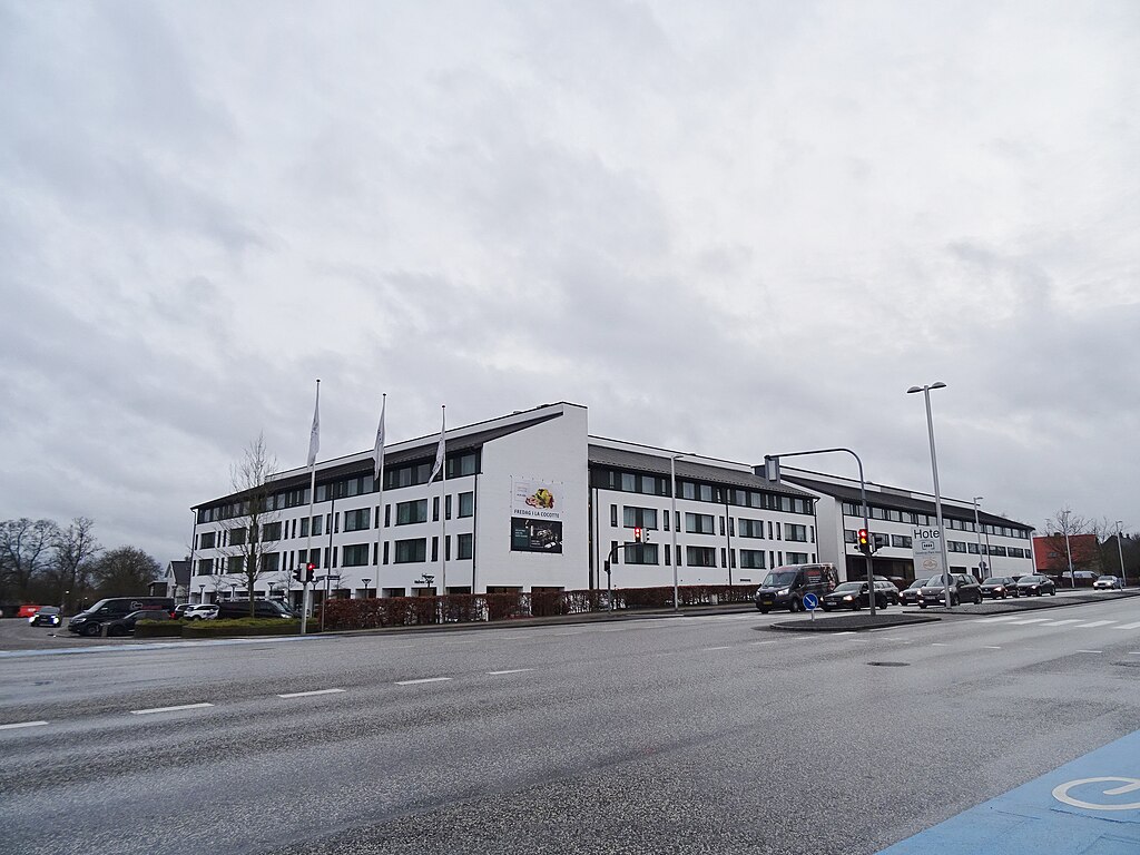 Leif Jørgensen, CC BY-SA 4.0 via Wikimedia Commons