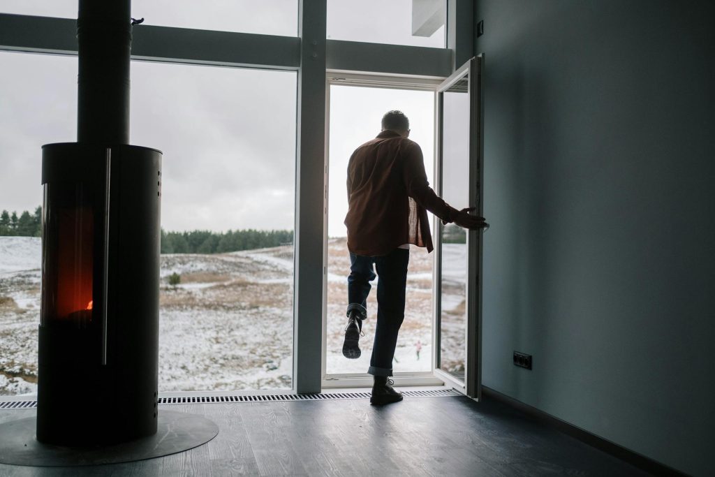Sådan gør du dit hjem klar til næste vinter – 13 tips til at spare på varmen