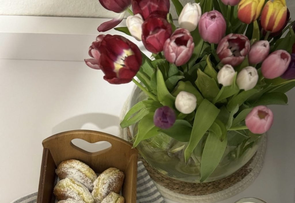 12 elegante vaser, der løfter dine tulipaner til et naturligt midtpunkt i hjemmet