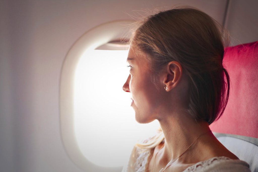 Undgå disse fødevarer og drikkevarer, når du flyver